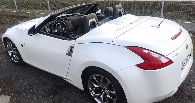 Nissan 370 Z cena 84900 przebieg: 73300, rok produkcji 2010 z Drezdenko małe 781